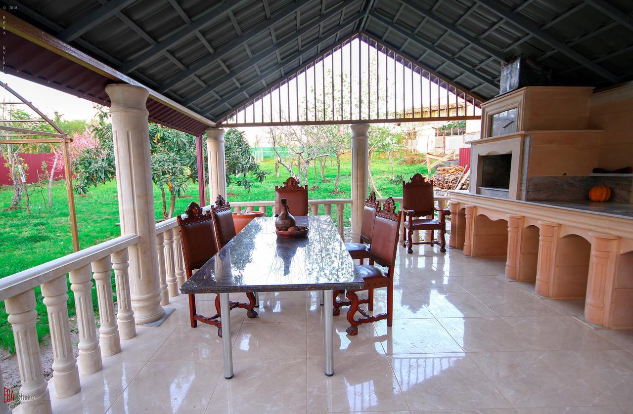 Green Garden Guest House Цхалтубо Экстерьер фото